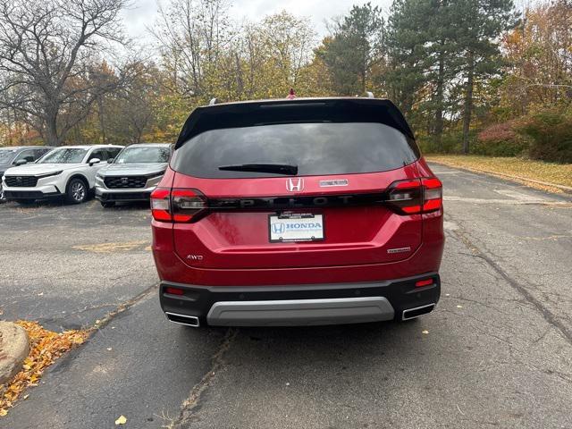 new 2025 Honda Pilot car, priced at $47,704