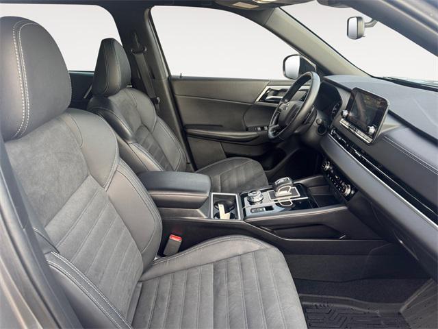 used 2022 Mitsubishi Outlander car, priced at $22,800