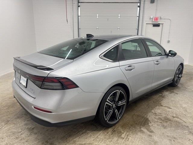 new 2025 Honda Accord Hybrid car, priced at $33,400