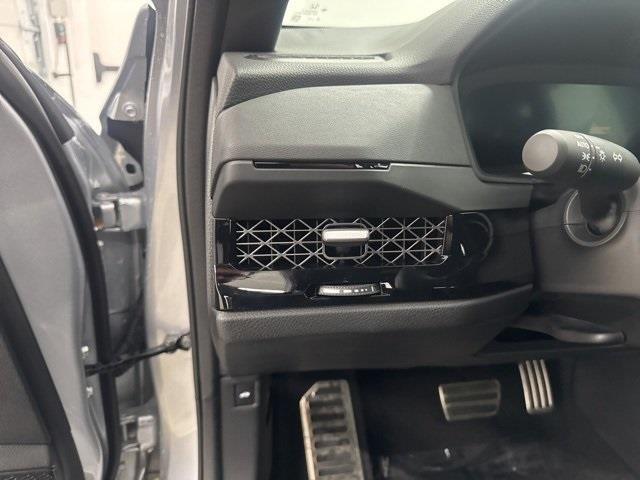 new 2025 Honda Accord Hybrid car, priced at $33,400