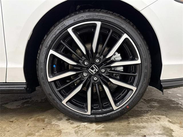 new 2025 Honda Accord Hybrid car, priced at $38,150
