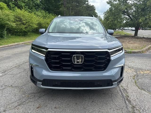 new 2025 Honda Pilot car, priced at $50,785