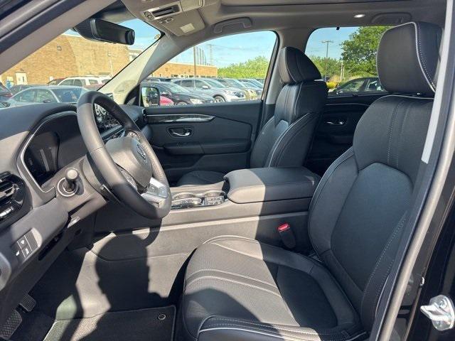 new 2025 Honda Pilot car, priced at $50,530