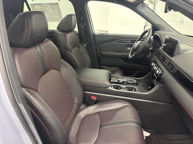 new 2025 Honda Pilot car, priced at $52,815