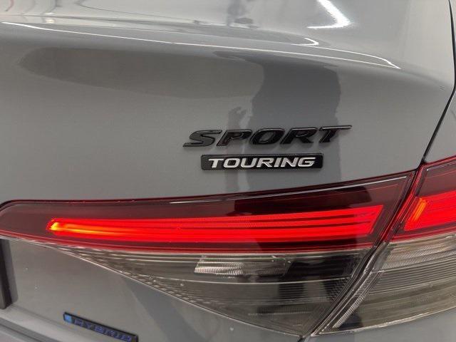 new 2026 Honda Civic Hybrid car, priced at $33,945