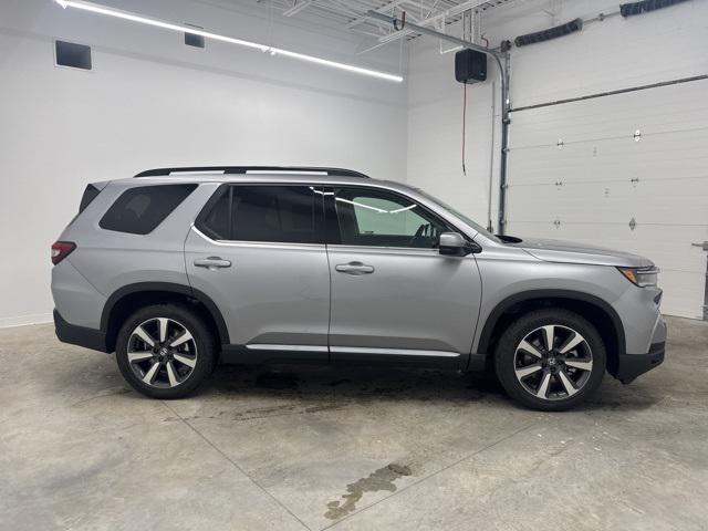 new 2025 Honda Pilot car, priced at $47,395