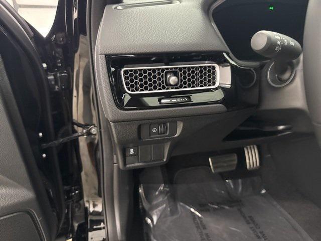 new 2026 Honda Civic Hybrid car, priced at $29,290