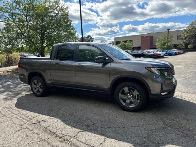 new 2025 Honda Ridgeline car, priced at $45,442