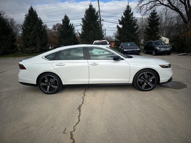 new 2025 Honda Accord Hybrid car, priced at $33,756