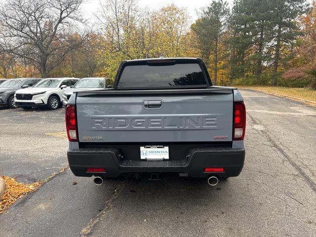 new 2025 Honda Ridgeline car, priced at $40,186