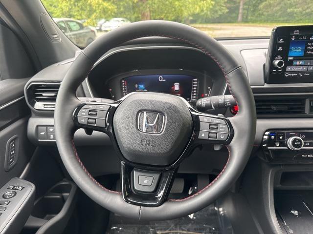 new 2025 Honda Pilot car, priced at $53,215