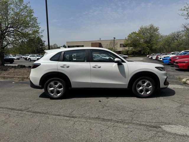 new 2025 Honda HR-V car, priced at $27,700