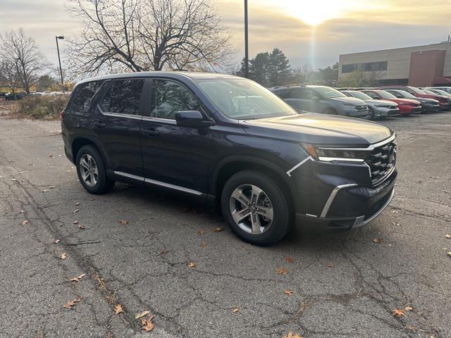 new 2025 Honda Pilot car, priced at $44,940