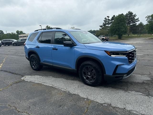 new 2025 Honda Pilot car, priced at $47,979