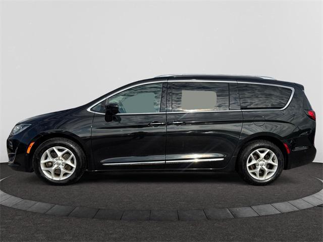 used 2017 Chrysler Pacifica car, priced at $15,500