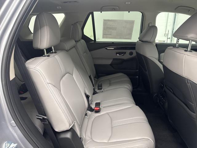 new 2025 Honda Pilot car, priced at $44,395