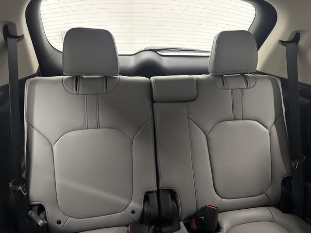 new 2025 Honda Pilot car, priced at $44,395