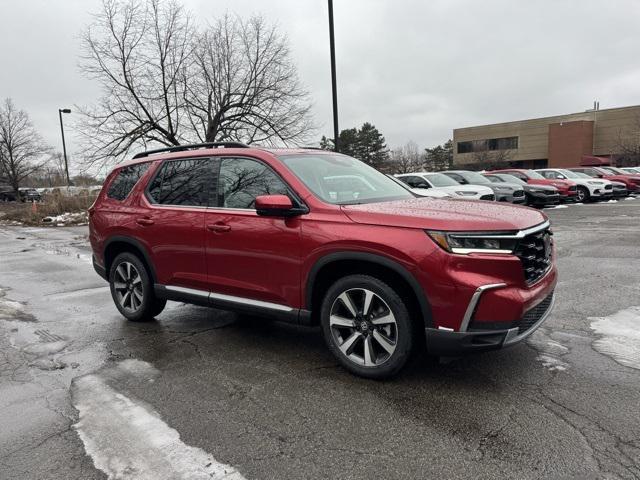 new 2025 Honda Pilot car, priced at $47,704