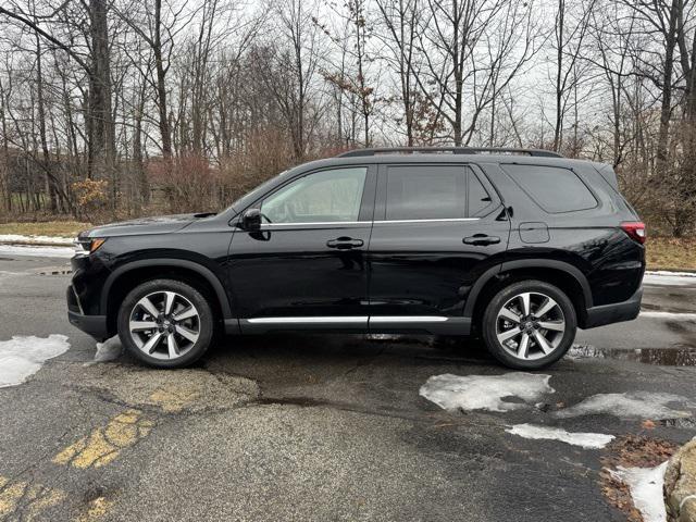 new 2025 Honda Pilot car, priced at $51,278