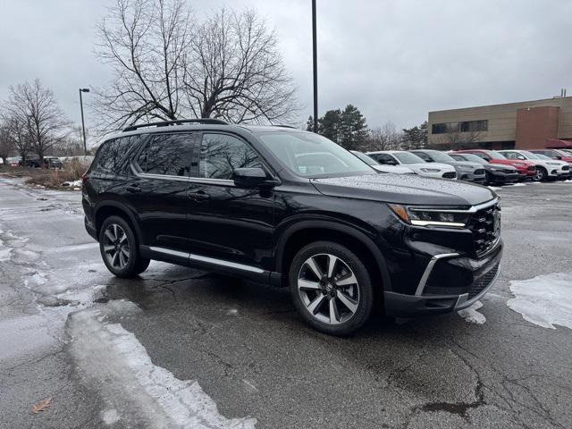 new 2025 Honda Pilot car, priced at $51,278