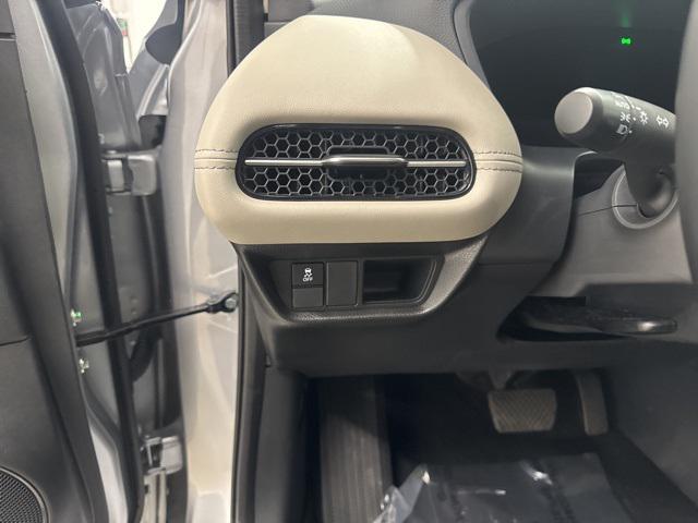 used 2025 Honda HR-V car, priced at $28,900