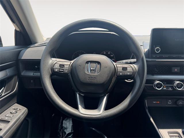 used 2025 Honda CR-V car, priced at $30,900