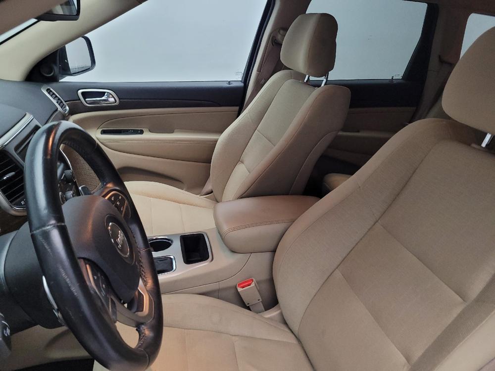 used 2016 Jeep Grand Cherokee car, priced at $20,995