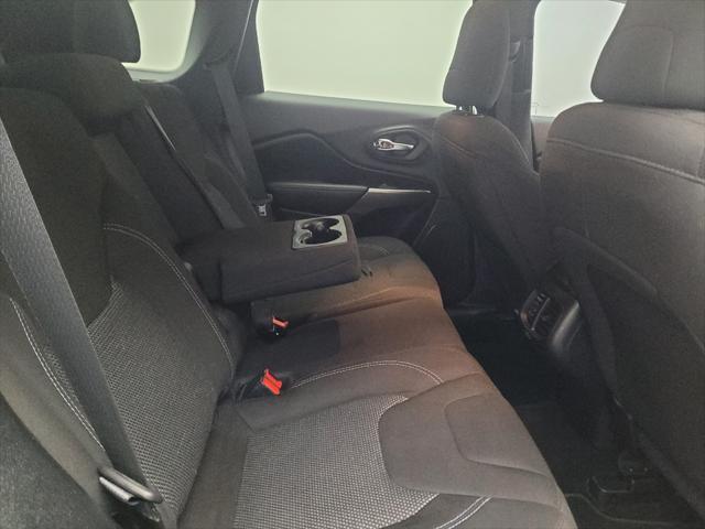 used 2020 Jeep Cherokee car, priced at $20,895