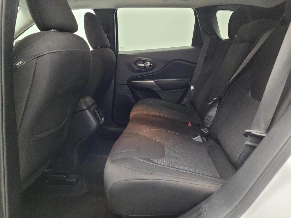 used 2020 Jeep Cherokee car, priced at $20,495