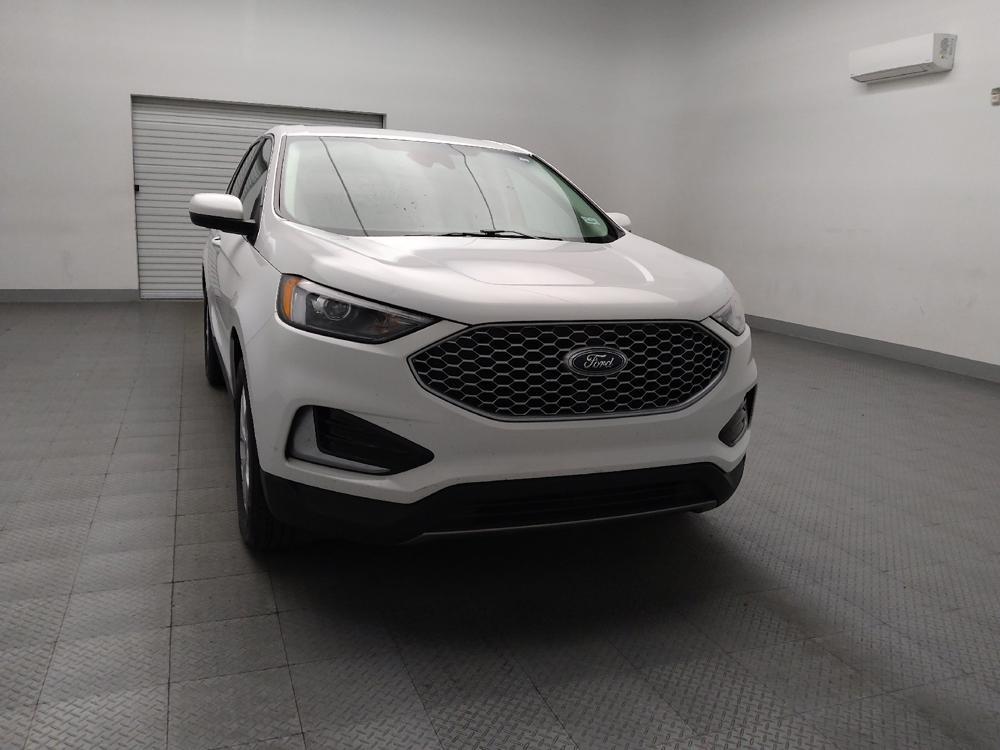 used 2024 Ford Edge car, priced at $26,395