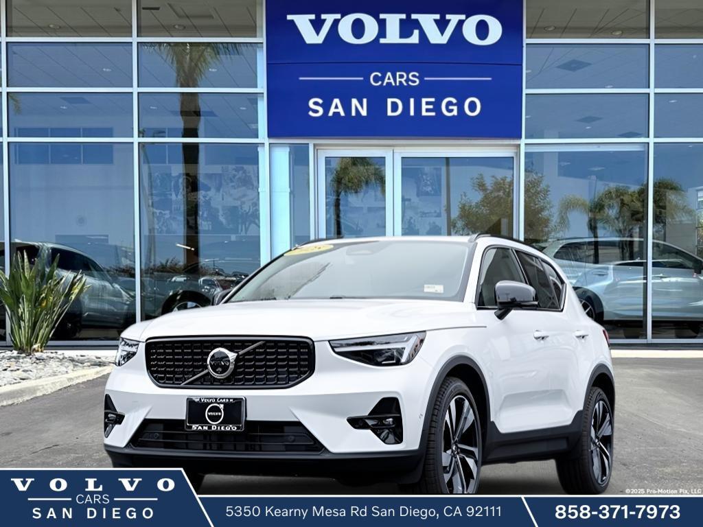 new 2025 Volvo XC40 car, priced at $50,615