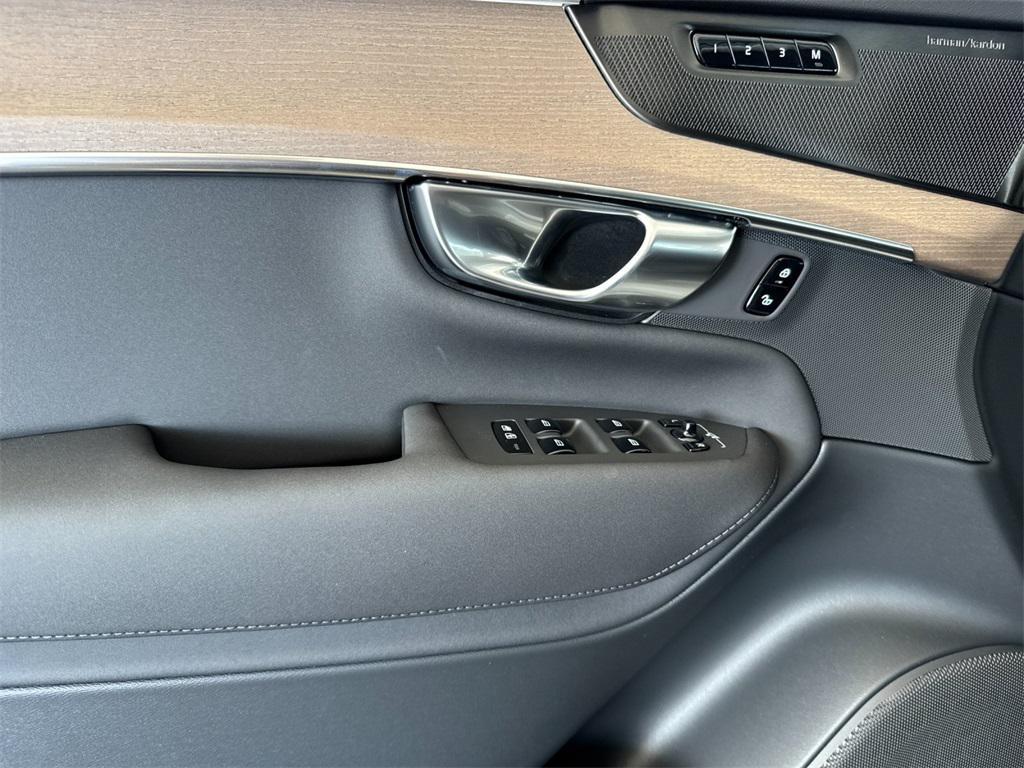 new 2026 Volvo XC90 car, priced at $67,340