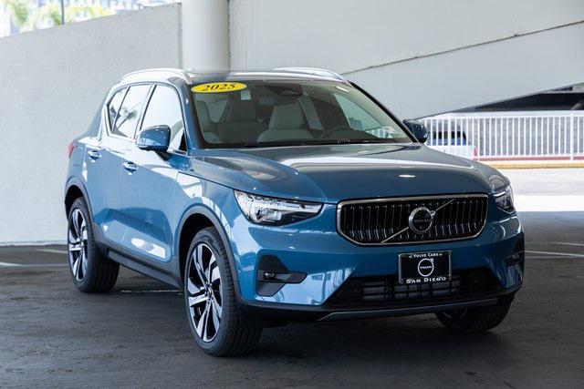 new 2025 Volvo XC40 car, priced at $51,820