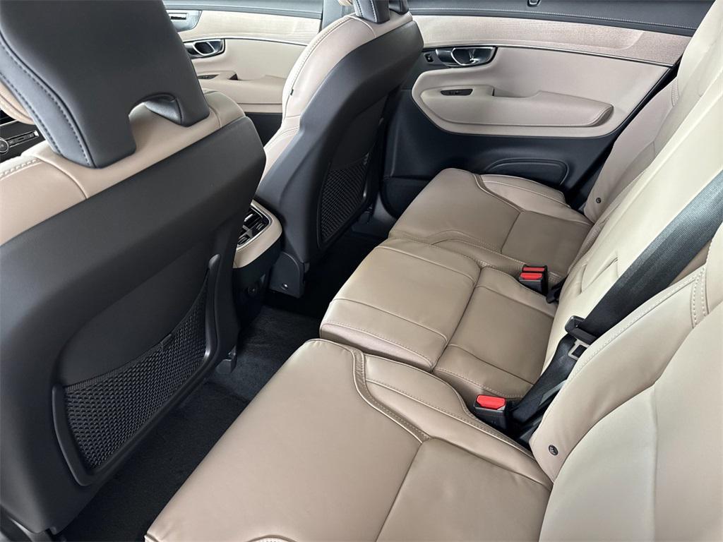 new 2026 Volvo XC90 car, priced at $75,155