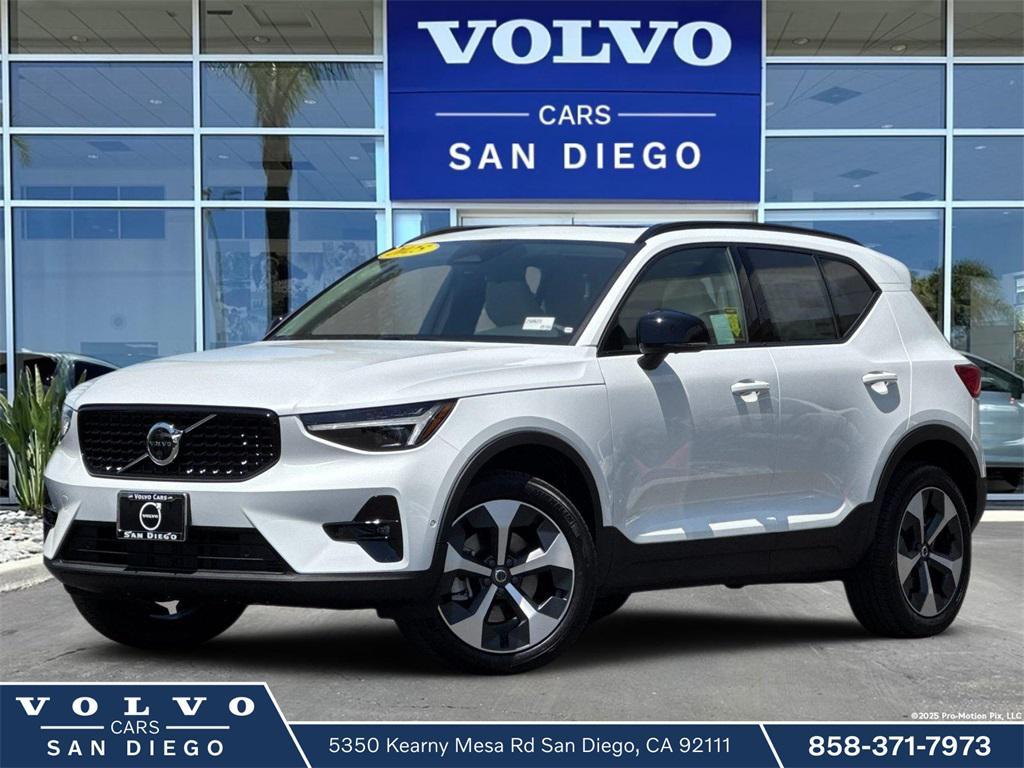 new 2025 Volvo XC40 car, priced at $49,330