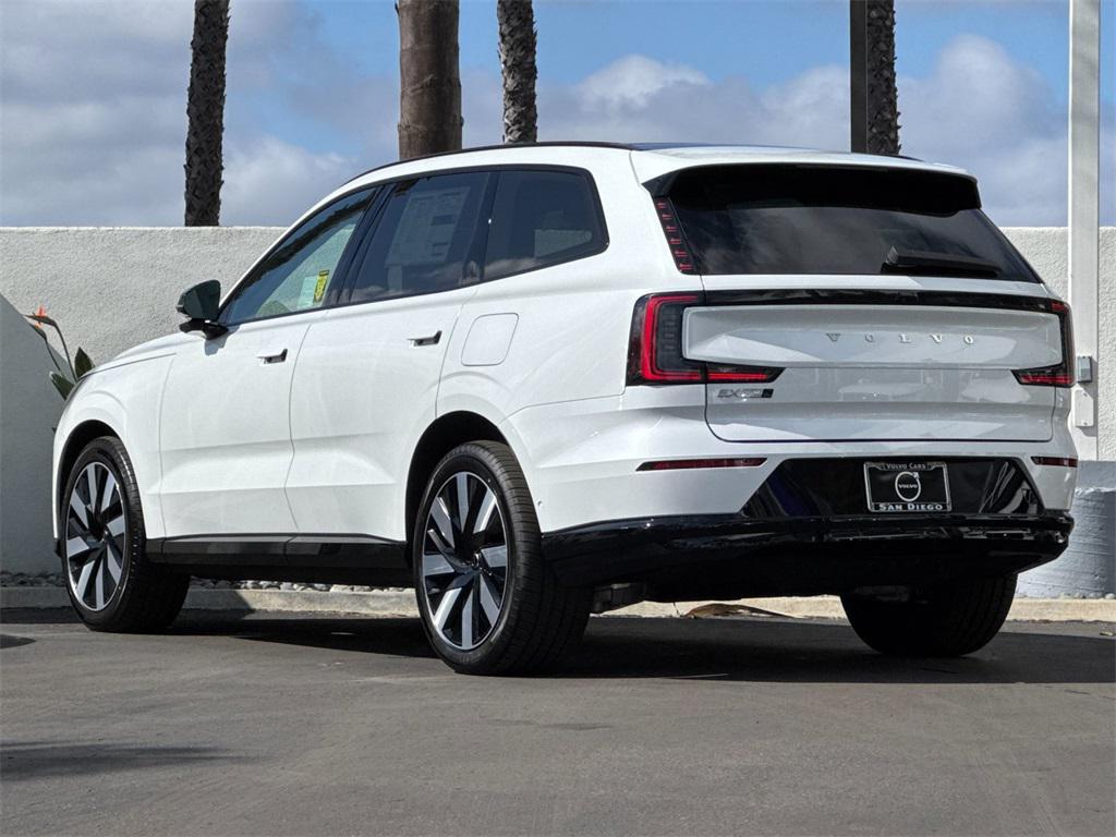 new 2025 Volvo EX90 car, priced at $86,215