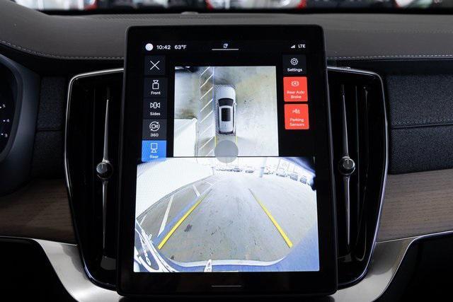 new 2025 Volvo XC90 car, priced at $69,780