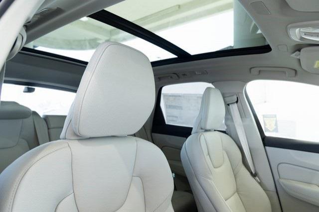 new 2025 Volvo XC60 Plug-In Hybrid car, priced at $63,465