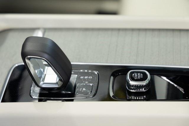 new 2025 Volvo XC60 Plug-In Hybrid car, priced at $63,465