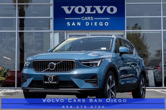 new 2024 Volvo XC40 car, priced at $45,330