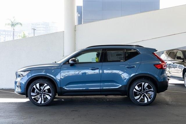 new 2024 Volvo XC40 car, priced at $49,100