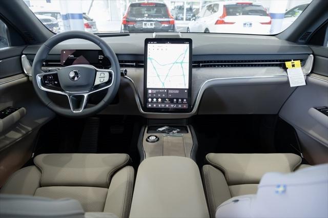 new 2025 Volvo EX90 car, priced at $82,385