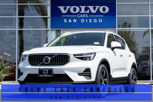 new 2025 Volvo XC40 car, priced at $45,215