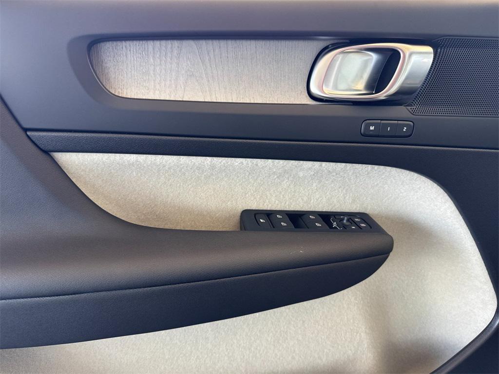 new 2026 Volvo XC40 car, priced at $50,600