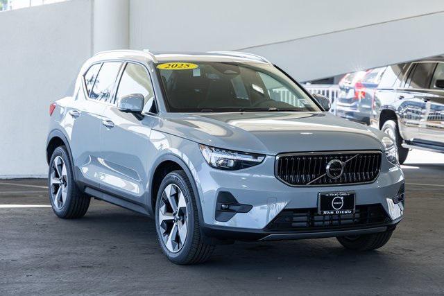 new 2025 Volvo XC40 car, priced at $48,315