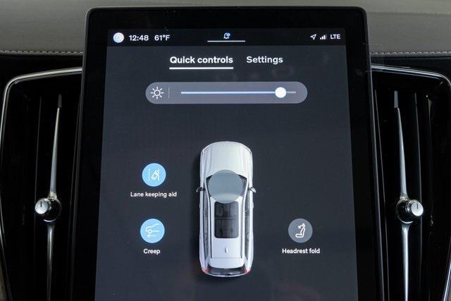 new 2025 Volvo XC90 Plug-In Hybrid car, priced at $82,405