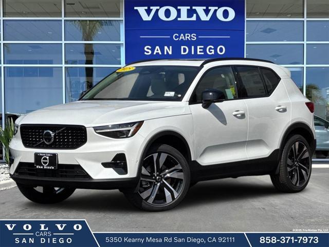 new 2025 Volvo XC40 car, priced at $52,040