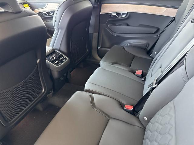 new 2025 Volvo XC90 car, priced at $61,280