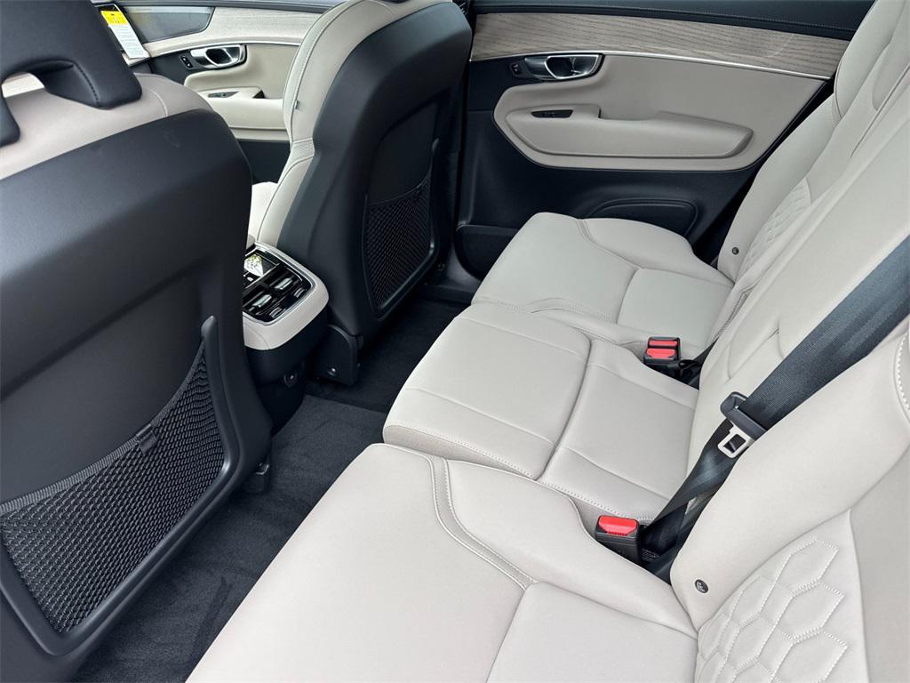 new 2026 Volvo XC90 car, priced at $71,825
