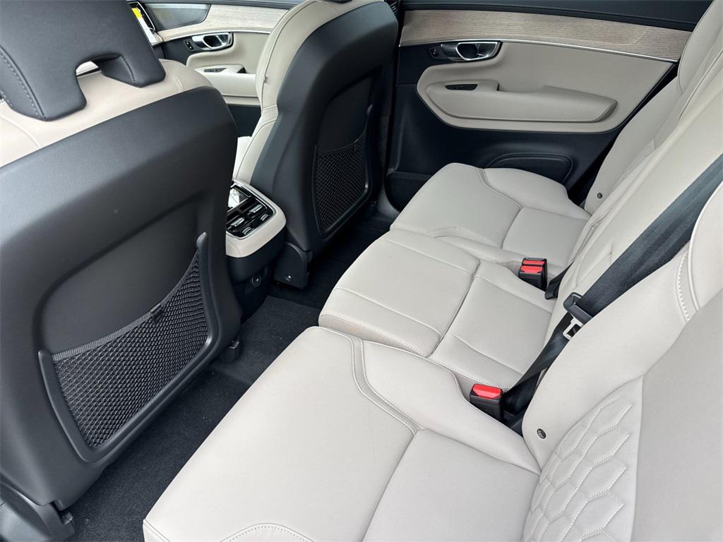 new 2026 Volvo XC90 car, priced at $71,825